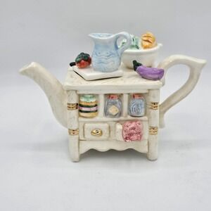 Delton Tiny Teapot Collectible Miniature Porcelain Kitchen Island Vintage‎